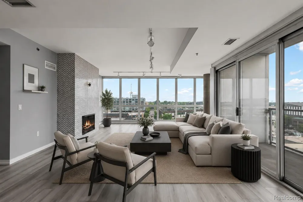 432 S WASHINGTON AVENUE #703 Royal Oak City, MI 48067