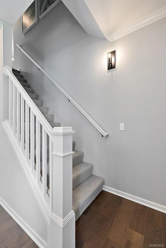 6190 Parker Drive Fenton City, MI 48451