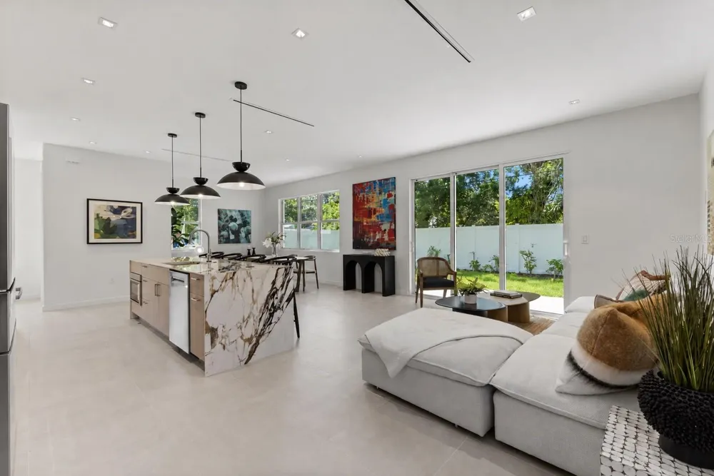 668 NEWTON AVENUE S St Petersburg, FL 33701