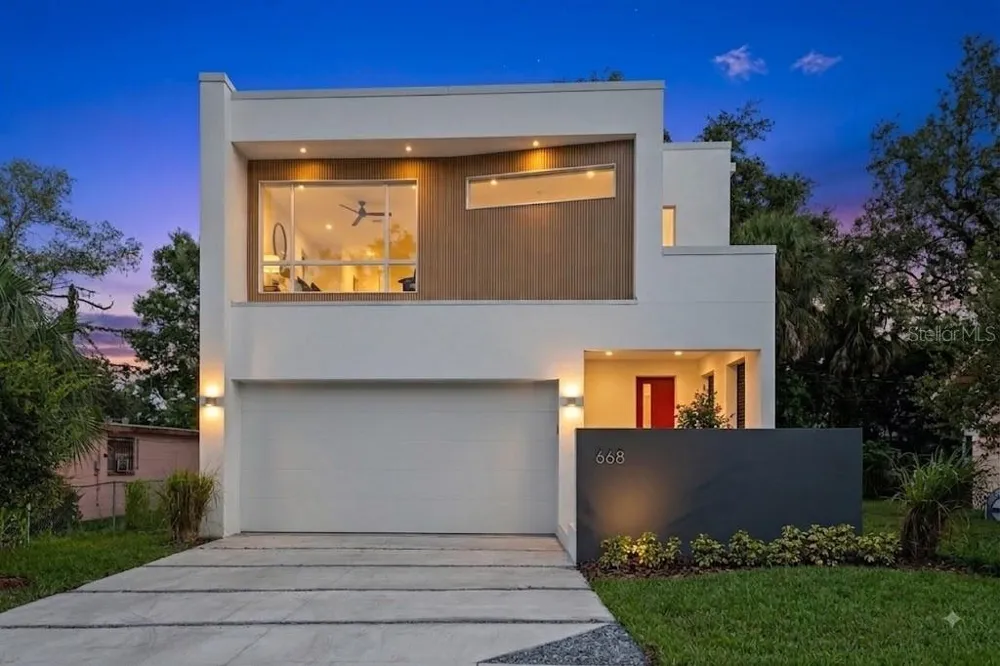 668 NEWTON AVENUE S St Petersburg, FL 33701