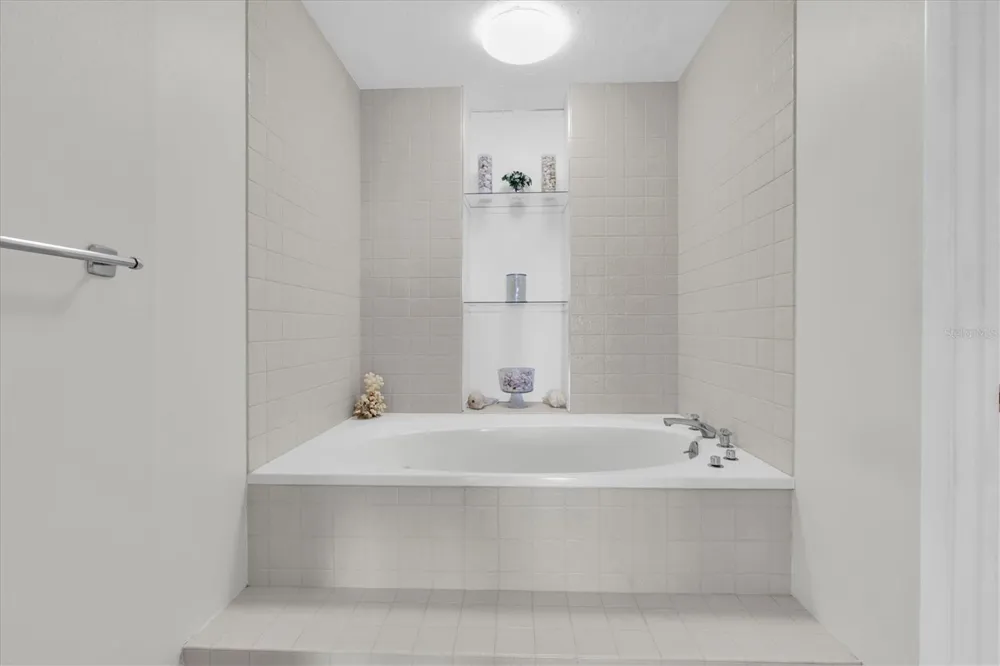 1600 GULF BOULEVARD #617 Clearwater Beach, FL 33767