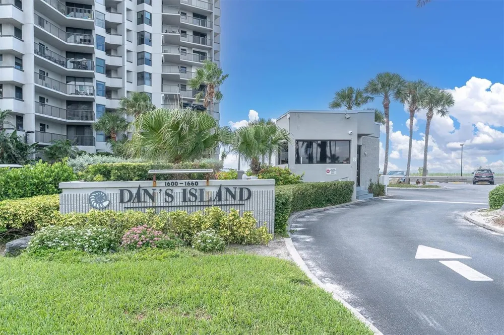 1600 GULF BOULEVARD #617 Clearwater Beach, FL 33767