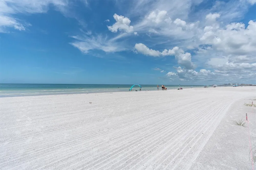 1600 GULF BOULEVARD #617 Clearwater Beach, FL 33767