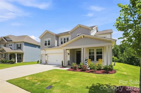 220 E Warfield Drive