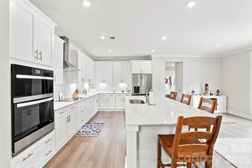 220 E Warfield Drive Mooresville, NC 28115