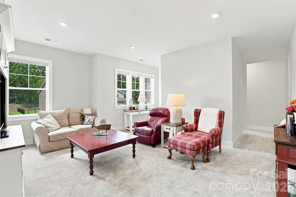 220 E Warfield Drive Mooresville, NC 28115