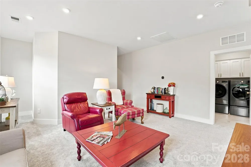 220 E Warfield Drive Mooresville, NC 28115