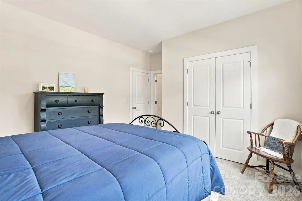 220 E Warfield Drive Mooresville, NC 28115