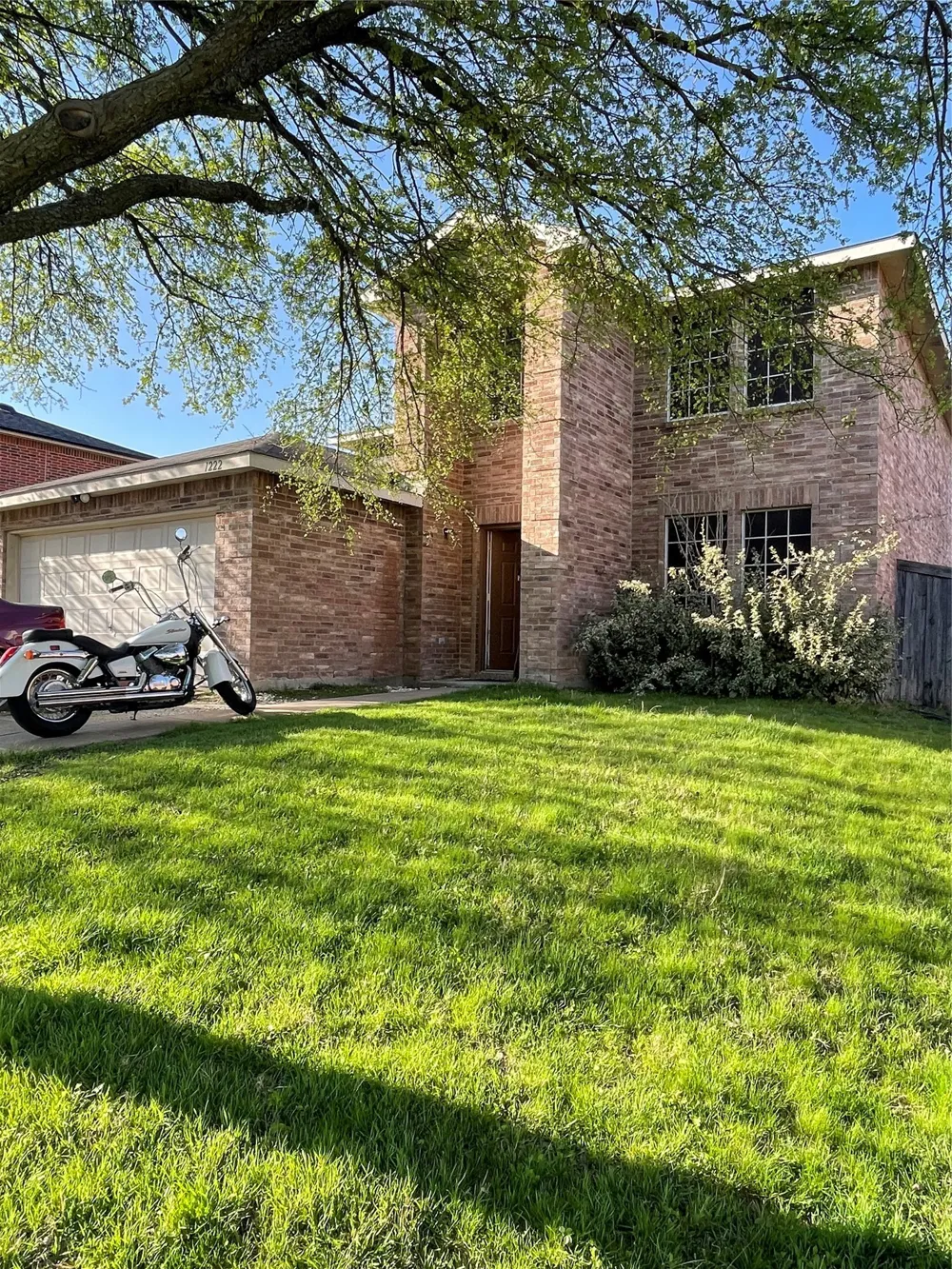 1222 Mcmillan Drive Cedar Hill, TX 75104