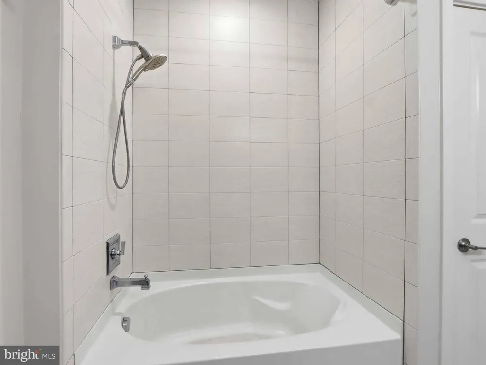 8005 13TH STREET #411 Silver Spring, MD 20910
