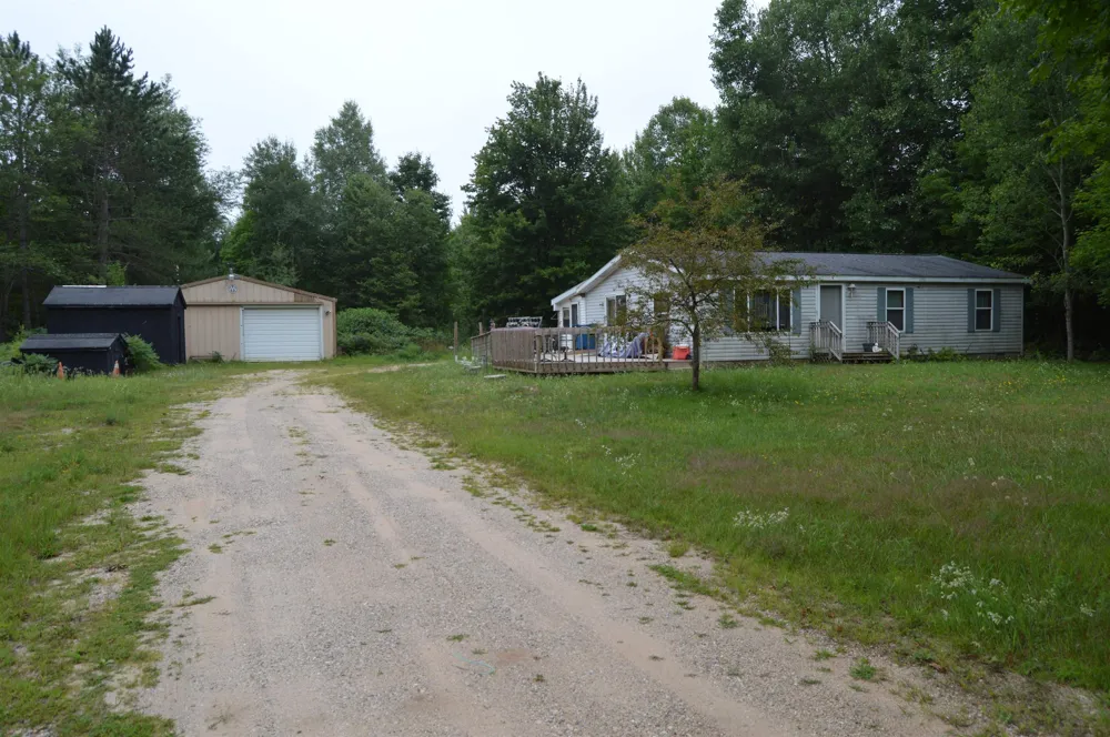 14441 Woods Trail Springdale Township, MI 49683