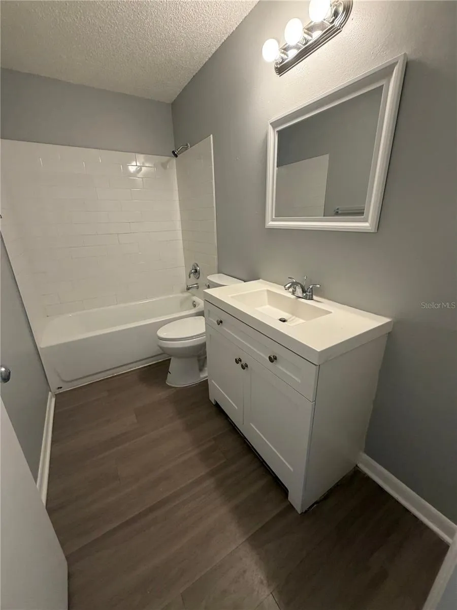 709 OCEANSIDE CIRCLE #739 Ruskin, FL 33570