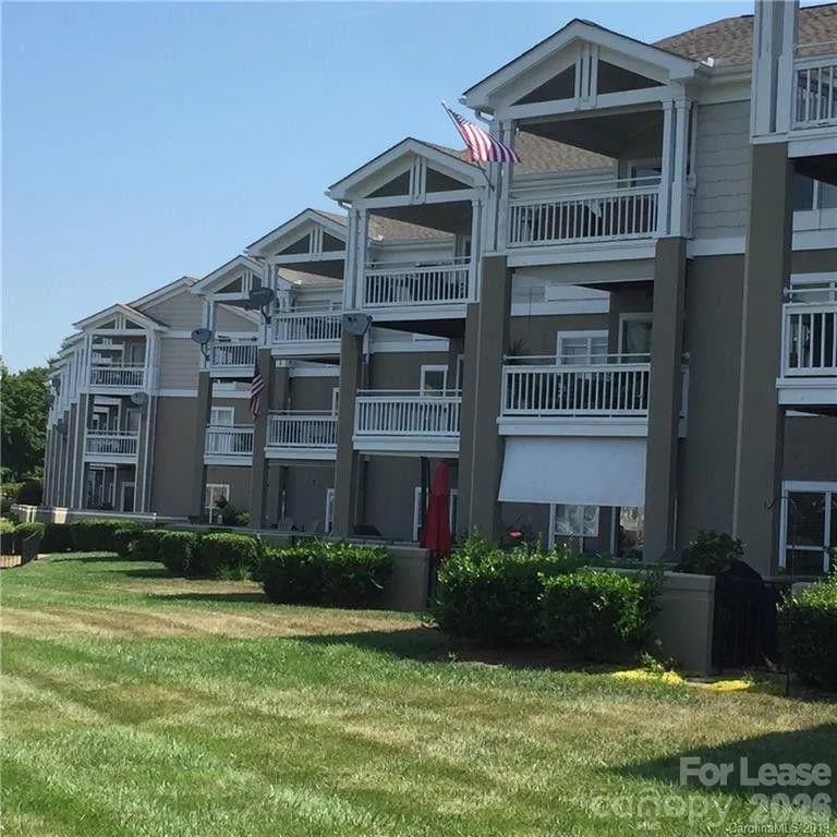 1205 Torrence Circle Davidson, NC 28036