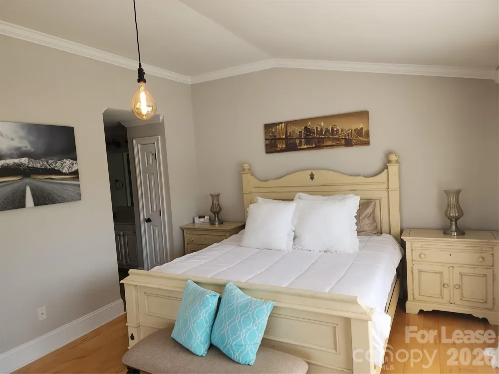1205 Torrence Circle Davidson, NC 28036