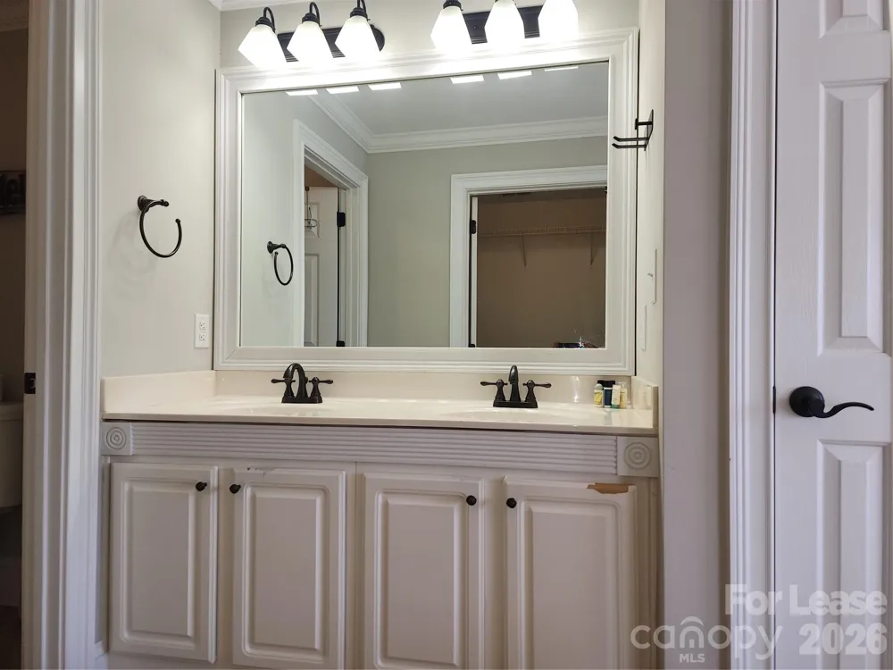 1205 Torrence Circle Davidson, NC 28036