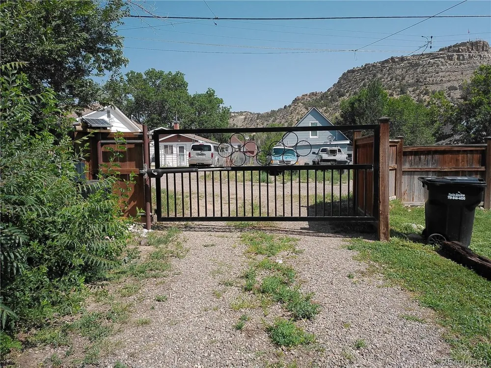 611 W Kansas Avenue Trinidad, CO 81082