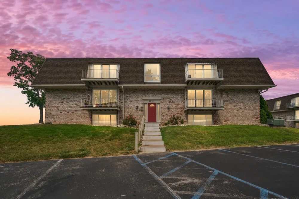 3622 Lakeshore Dr. Drive #g12 St. Joseph, MI 49085