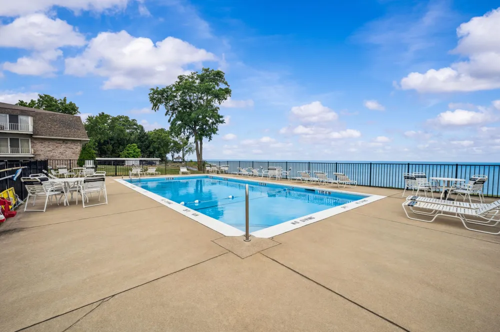 3622 Lakeshore Dr. Drive #g12 St. Joseph, MI 49085