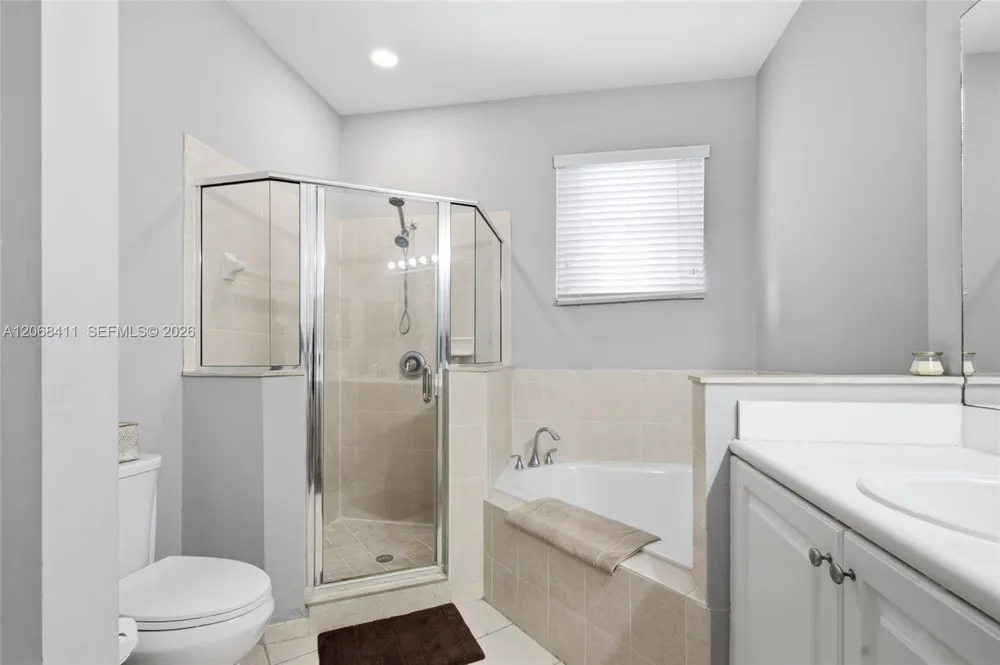 8906 SW 224th Ter Cutler Bay, FL 33190
