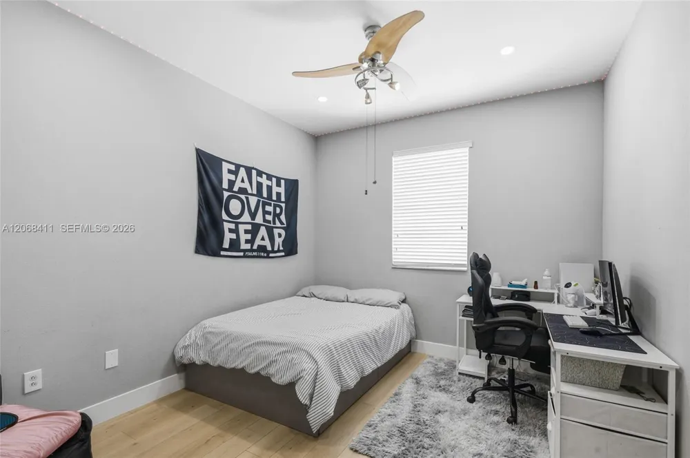 8906 SW 224th Ter Cutler Bay, FL 33190