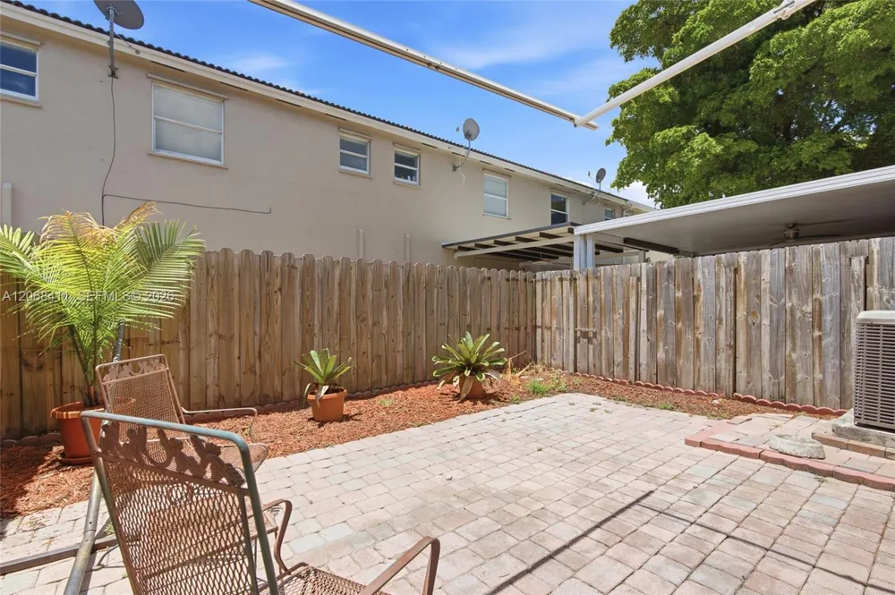 8906 SW 224th Ter Cutler Bay, FL 33190