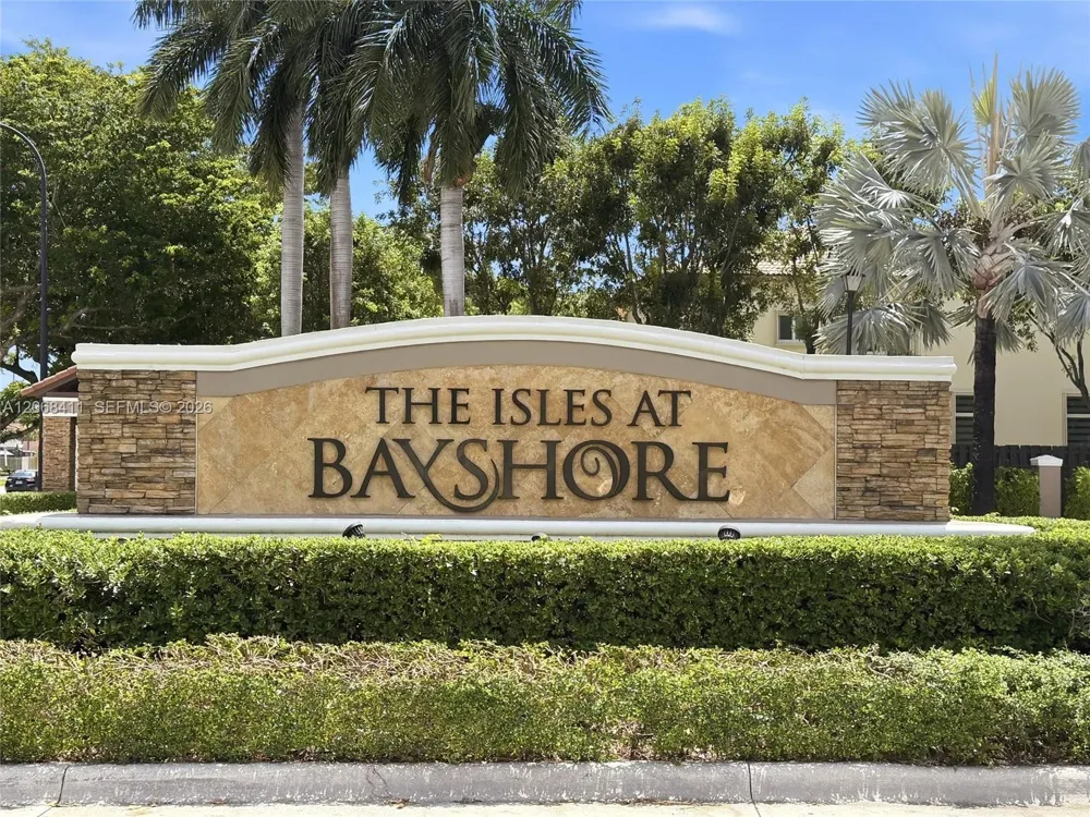 8906 SW 224th Ter Cutler Bay, FL 33190