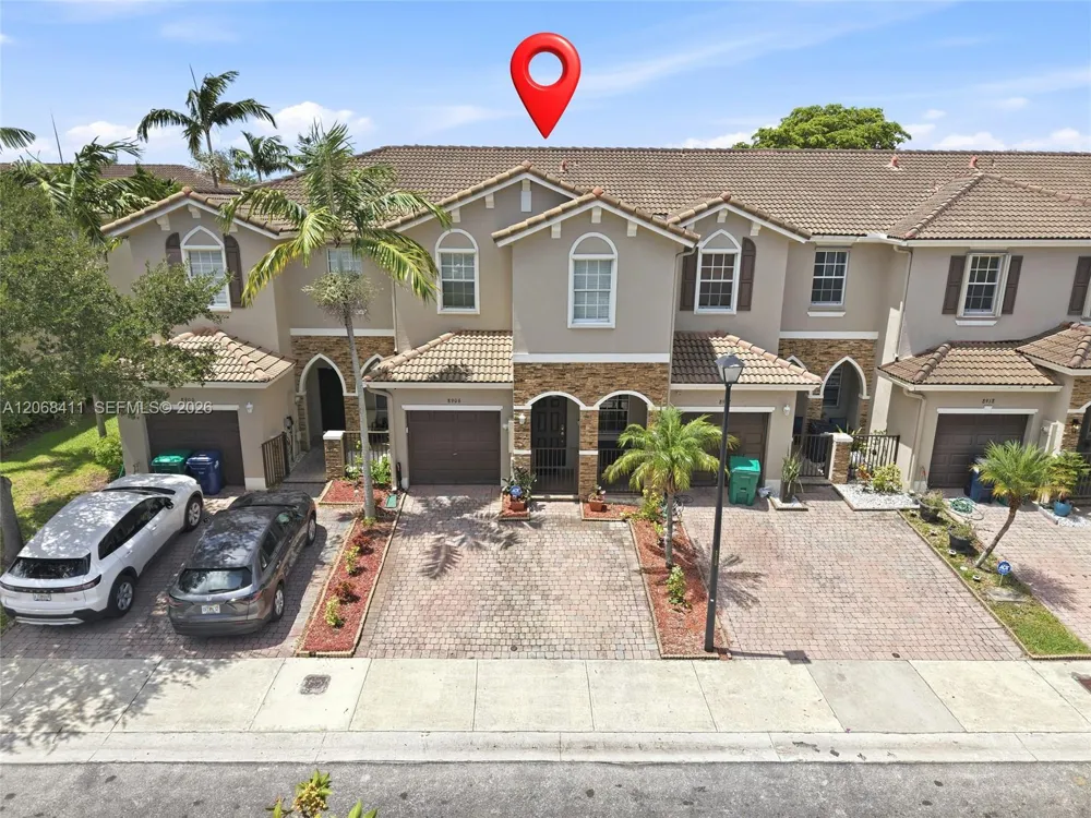 8906 SW 224th Ter Cutler Bay, FL 33190