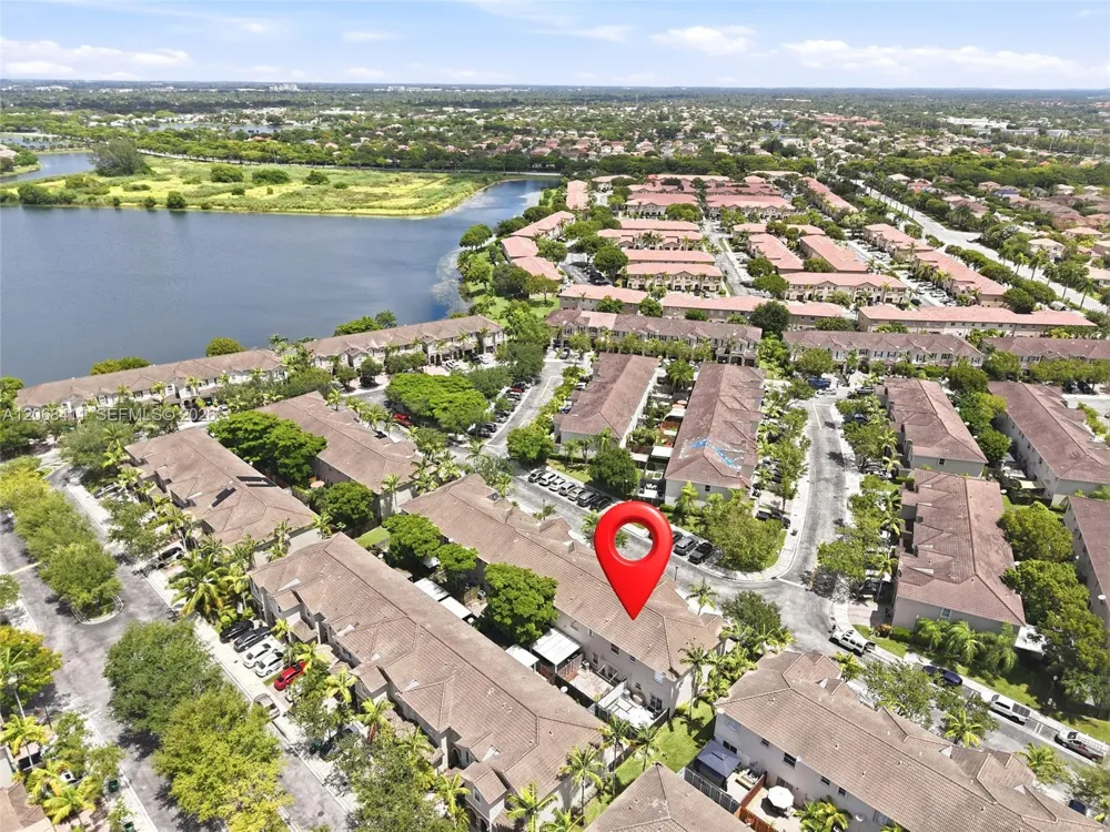 8906 SW 224th Ter Cutler Bay, FL 33190