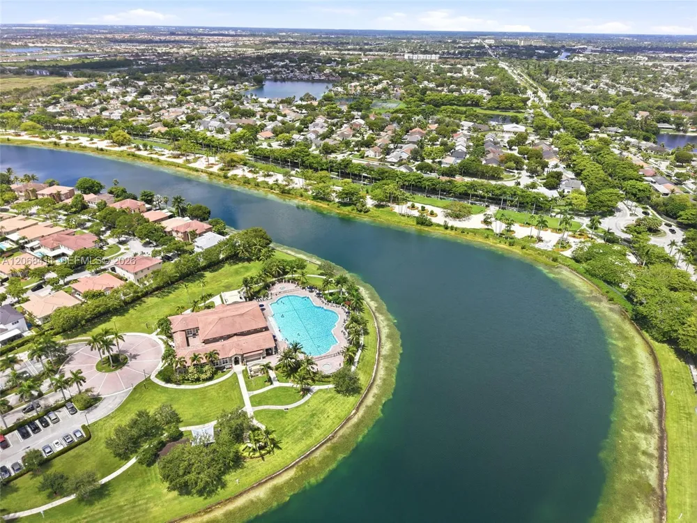 8906 SW 224th Ter Cutler Bay, FL 33190