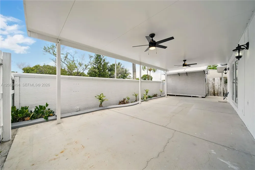 5202 NW 187th St Miami Gardens, FL 33055