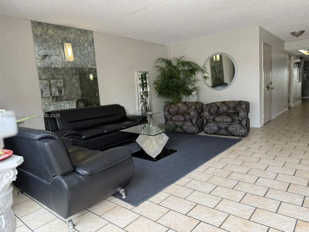 4880 NW 22nd St #307 Lauderhill, FL 33313