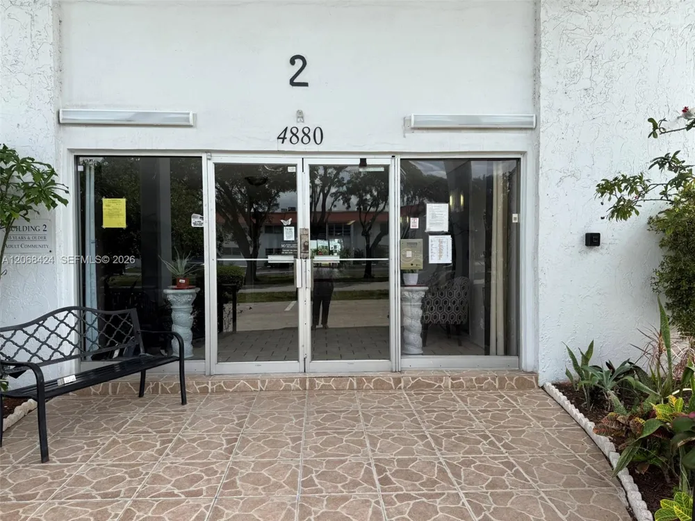 4880 NW 22nd St #307 Lauderhill, FL 33313