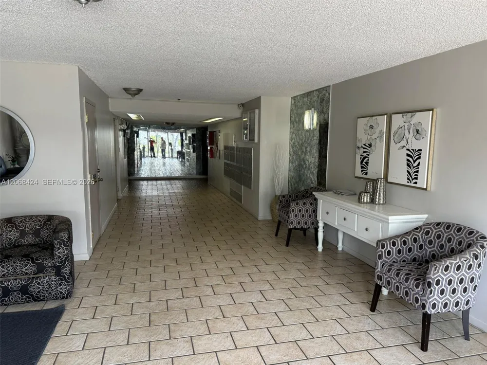 4880 NW 22nd St #307 Lauderhill, FL 33313