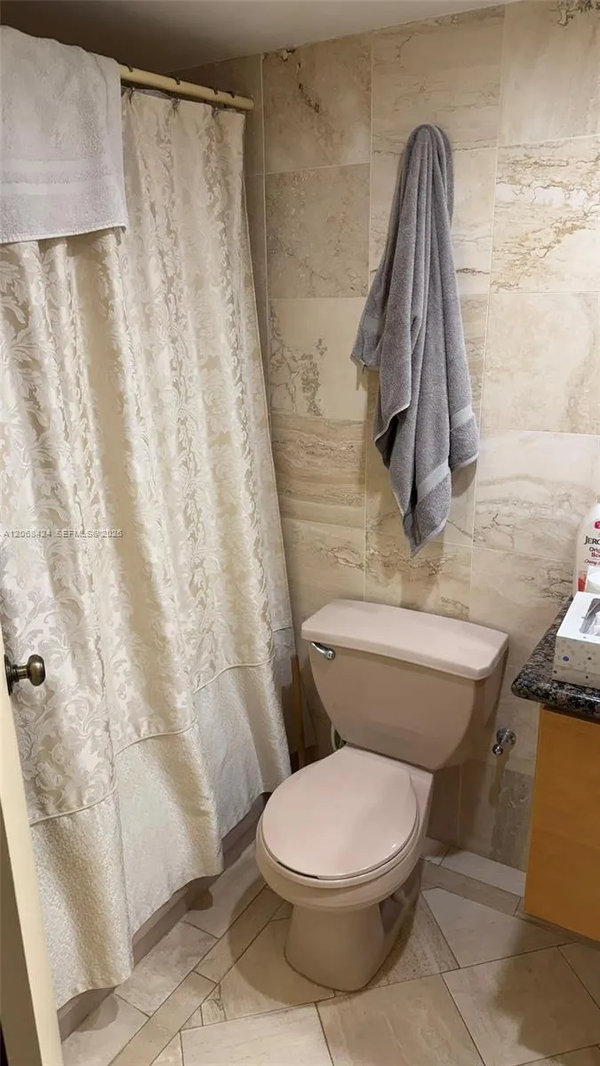 4880 NW 22nd St #307 Lauderhill, FL 33313
