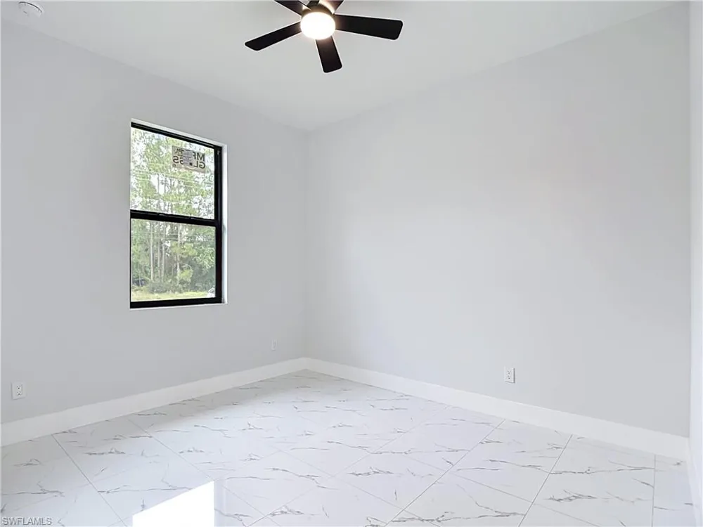 3900 E 10th Street Lehigh Acres, FL 33972