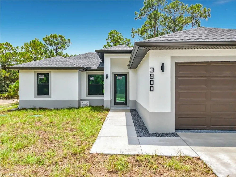 3900 E 10th Street Lehigh Acres, FL 33972