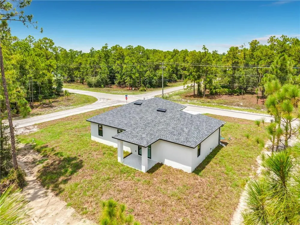 3900 E 10th Street Lehigh Acres, FL 33972