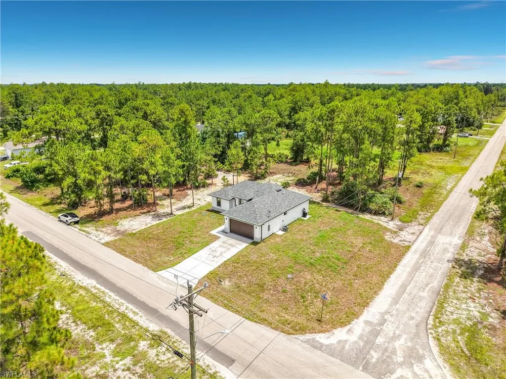 3900 E 10th Street Lehigh Acres, FL 33972