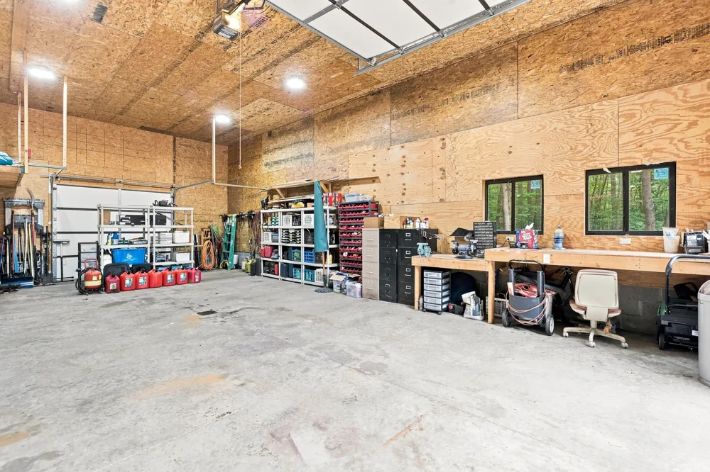 8423 S Harnden Drive Unknown, MI 49412