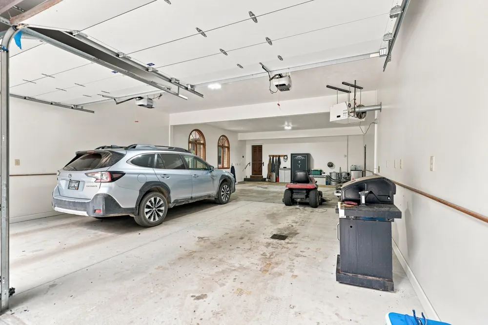 8423 S Harnden Drive Unknown, MI 49412