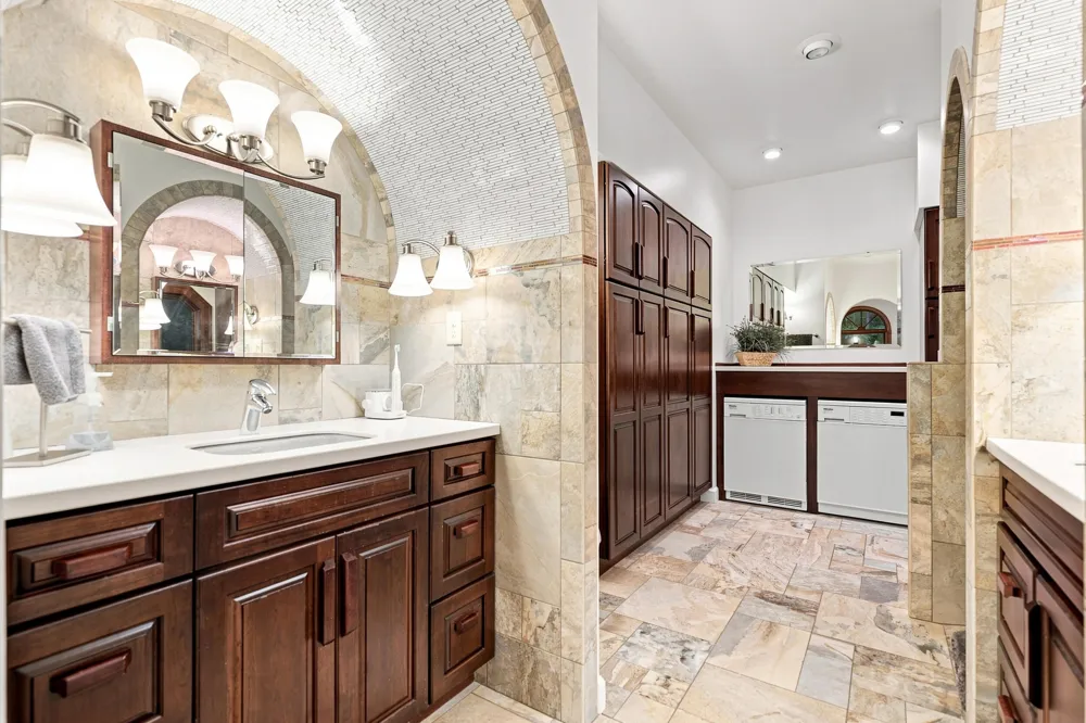8423 S Harnden Drive Unknown, MI 49412