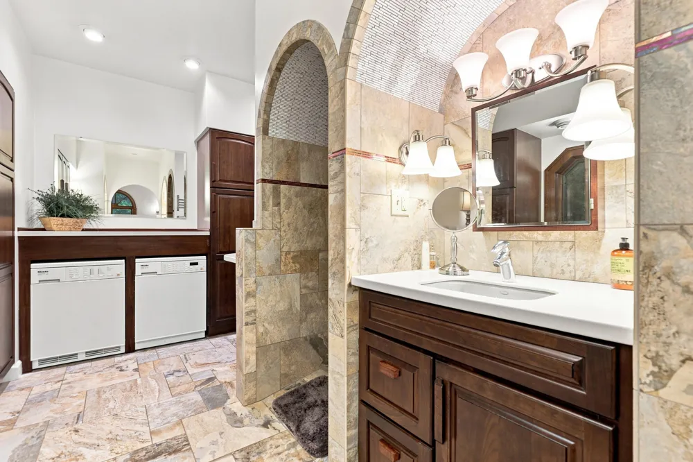 8423 S Harnden Drive Unknown, MI 49412