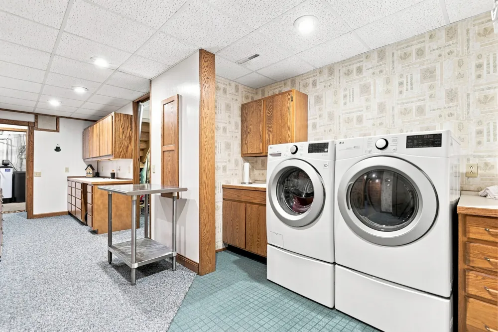 8423 S Harnden Drive Unknown, MI 49412