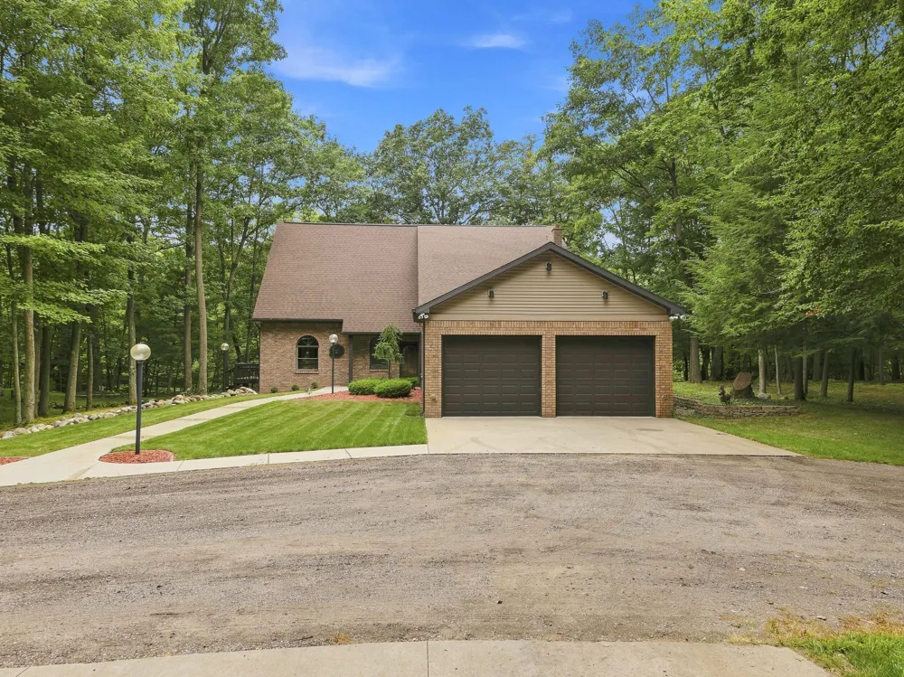 8423 S Harnden Drive Unknown, MI 49412