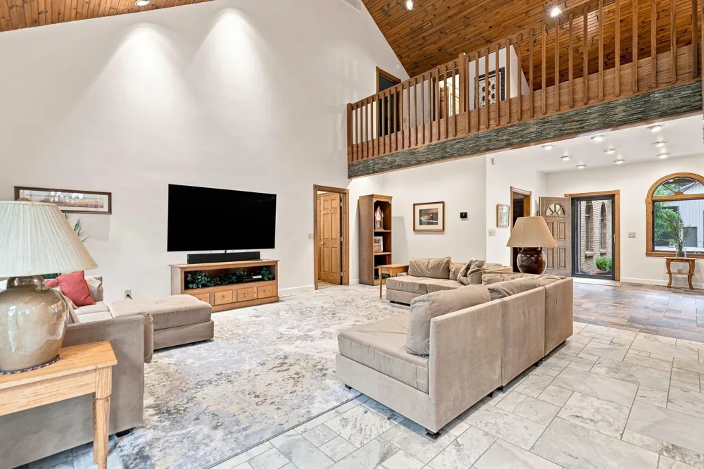 8423 S Harnden Drive Unknown, MI 49412