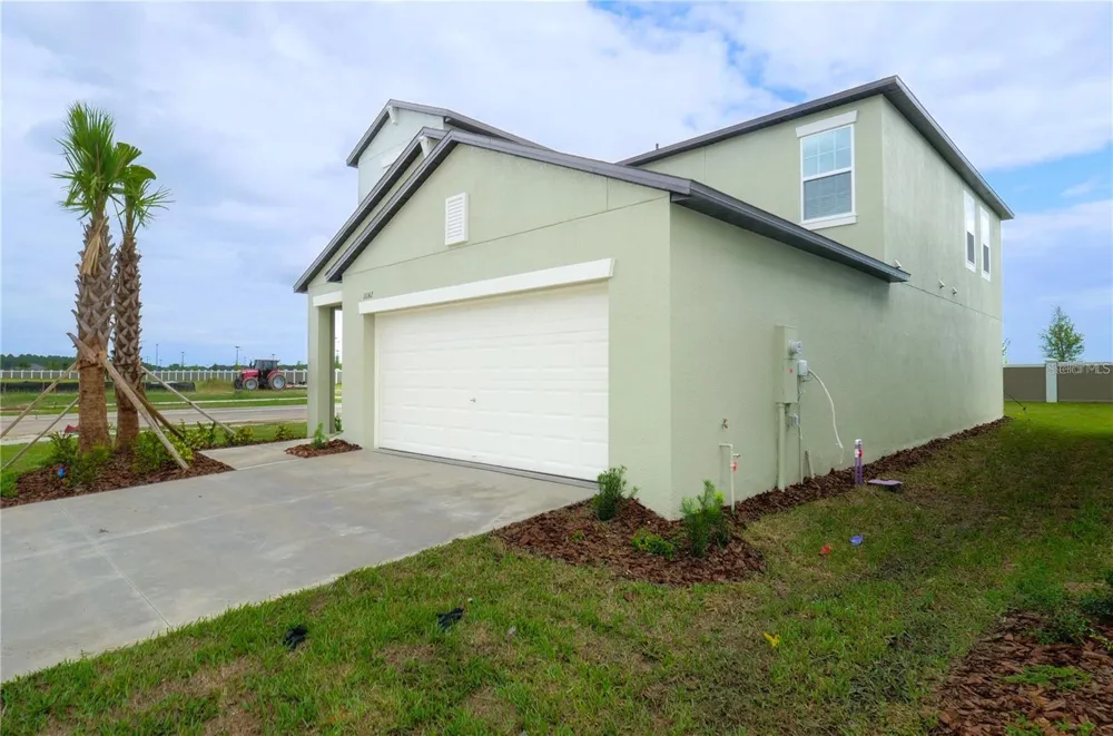 11142 RADIANT SHORE LOOP San Antonio, FL 33576