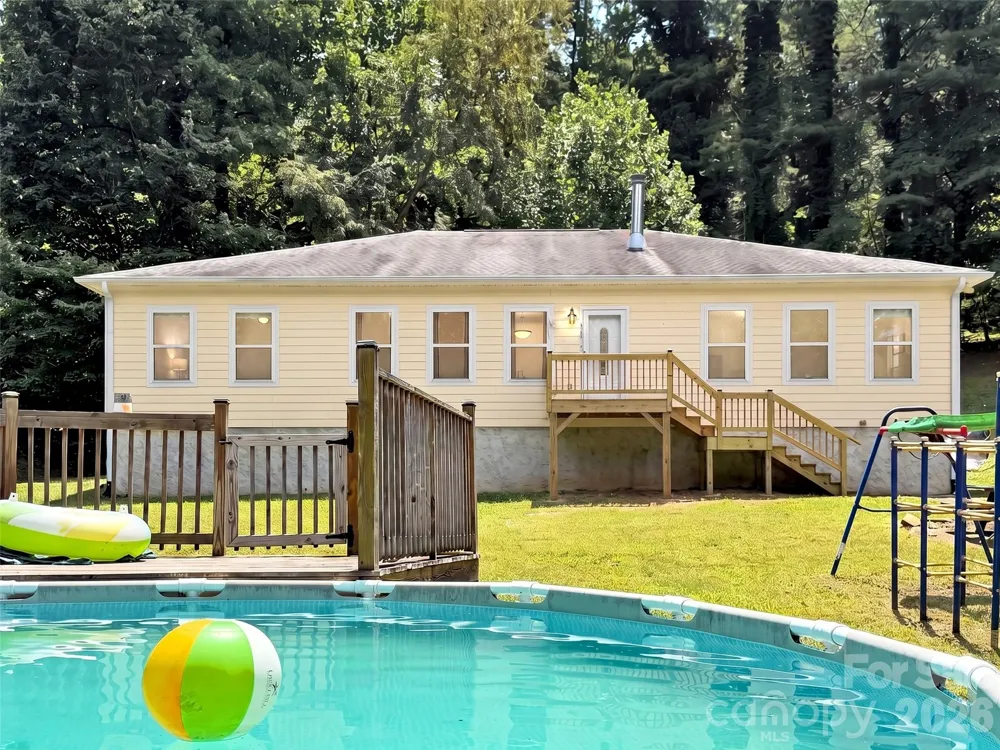169 Roadrunner Drive Balsam, NC 28707