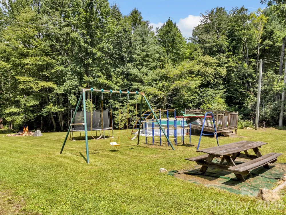 169 Roadrunner Drive Balsam, NC 28707