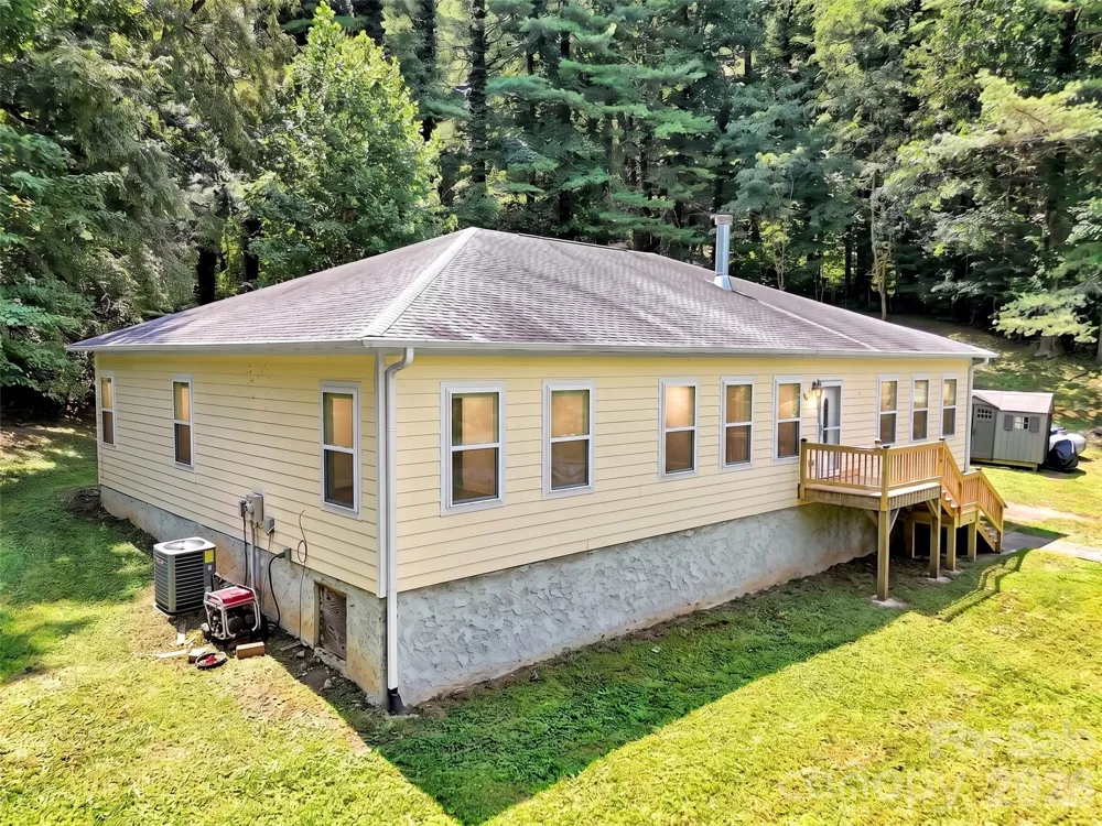 169 Roadrunner Drive Balsam, NC 28707