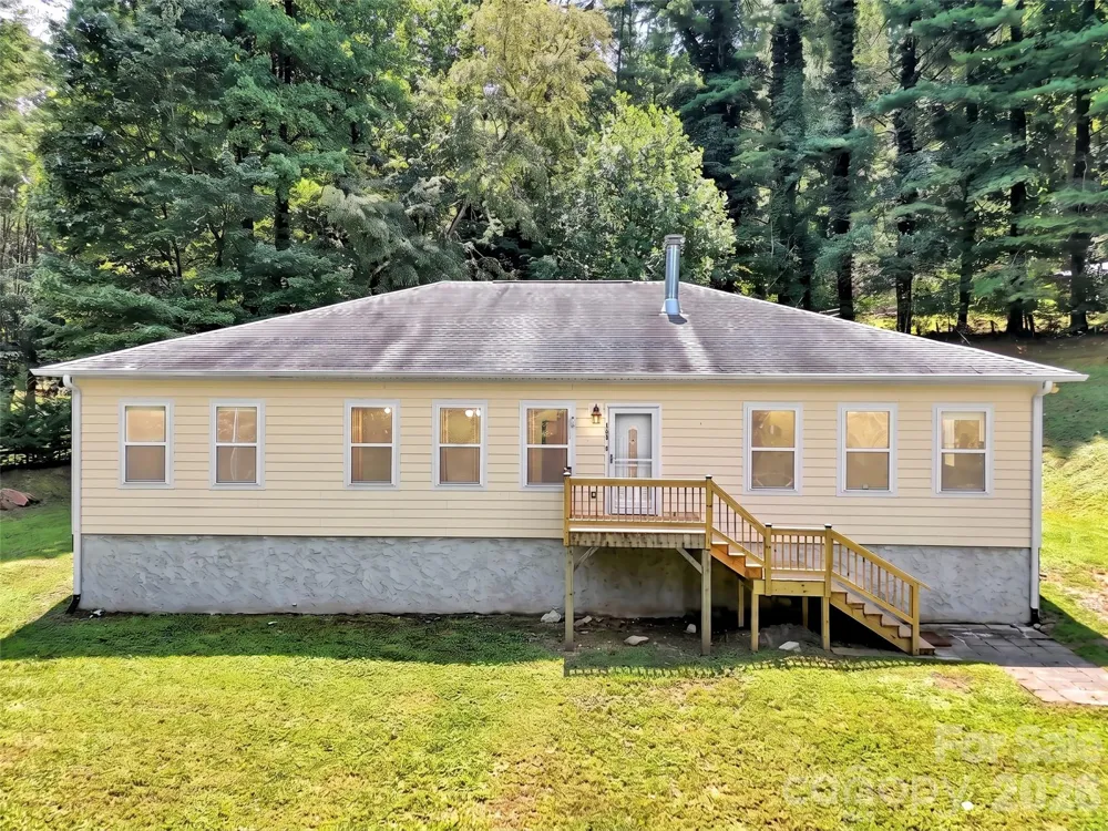 169 Roadrunner Drive Balsam, NC 28707